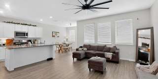 423 Pepperbark Avenue Gallery 12