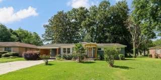 852 TWIN LAKE DRIVE 852 TWIN LAKE DRIVE Gallery 1