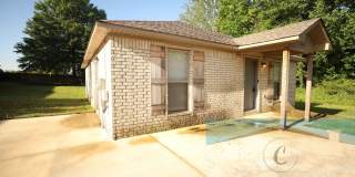 Beautiful 4 bed 2 bath home - HUD accepted!! Gallery 1