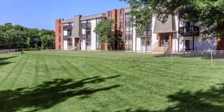 Oval Spring Apartments Gallery 59