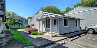 Karen's Korner Gallery 1