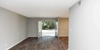 Icon Waverly Gallery 54