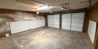 3 BED/2 BATH/2 CAR GARAGE: AVAILABLE NOW!! Gallery 33