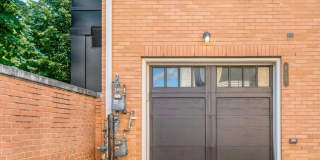 621 BLUEMONT Avenue Gallery 23