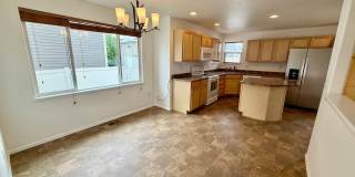 Move-In Ready Ranch in Wellington with Fresh Updates Gallery 12