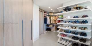 2127 Brickell Avenue Gallery 24