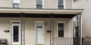 Bright Spacious Townhouse in Steelton Gallery 1