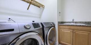PET FRIENDLY UNFURNISHED ELEVATED PENTHOUSE LIVING WITH PRIVATE ELEVATOR Gallery 50