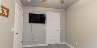 Fully Furnished Condo!!  3 bedroom 2.5 bath minutes from the U of A!!!! Gallery 20