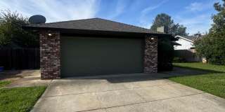 SPACIOUS 4BED / 2BATH HOUSE IN CANDLEWOOD SUBDIVISION OFF SHASTA VIEW SPACIOUS 4BED / 2BATH HOUSE IN CANDLEWOOD SUBDIVISION OFF SHASTA VIEW Gallery 3