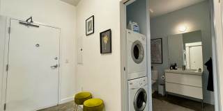 1914 Main St Gallery 37