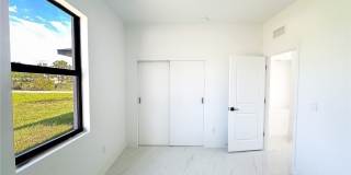 721 Bering Avenue S Gallery 10