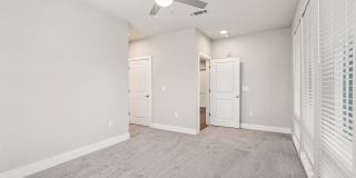 915 Glenwood Apartments at Grant Park Gallery 25