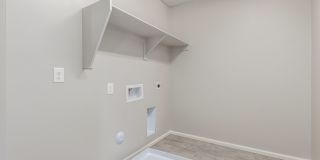 Brand New Build! Massive modern 4 bedroom/4.5 bathroom townhome in the heart of Chandler Gallery 37