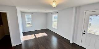 Available 07-08-26! Townhouse w/Garage - Pet Friendly - All Appliances Convey! Gallery 11