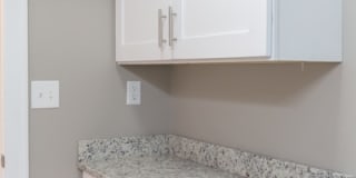 The Manor Gallery 27