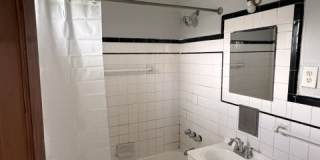 651 Norton Street - Up-East Gallery 4