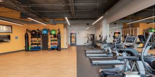 Crocker Park Living Gallery 41