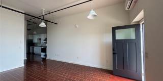 510 S College Street Gallery 14