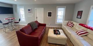"The Porch" - ABNB, Short Term, monthly and long-term RENTAL. Famous IU Tailgate house Gallery 7