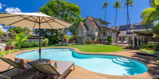 Kahala Palms: Charming Coastal Beach Home w/ Pool, Jacuzzi & Lush Garden Gallery 3