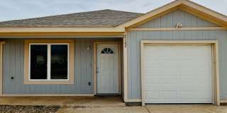 AUGUST PRE-LEASE - 3/2/1 in Northeast LBK Gallery 1