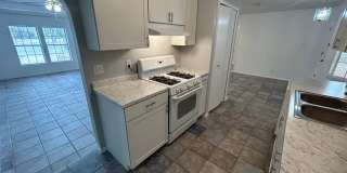 **APPLICATION RECEIVED** *MOVE IN SPECIAL* Tucked Away on a Cul-de-Sac | 3-Bedroom San Antonio Home! Gallery 12