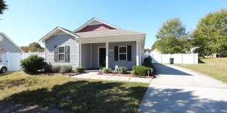 Coming Soon! 4 BR/2BA | Newly Renovated Single Family Home | Fenced backyard | In Cornelius! Gallery 1