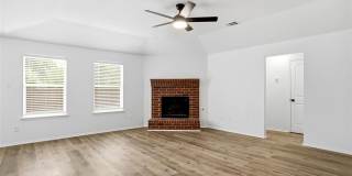 215 Willow Creek Lane Gallery 2