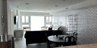 ** STUNNING BEACHFRONT 2/2 PENTHOUSE SEASONAL UNIT ** CASA BONITA GRANDE ** MODERN ** LUXURY ** BONITA SPRINGS ** Gallery 7