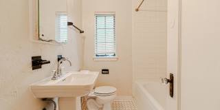 Beautiful Historic Duplex in OKC: 1824 Carey Place - 1 Gallery 23