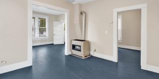 4 Bedroom, 1 Bathroom Home in the York Neighborhood for Rent! Gallery 13