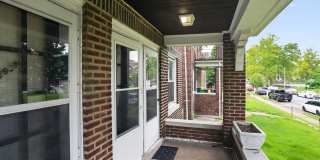 Spacious 1BR Condo in Saint Louis Gallery 14