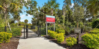 Beautifull Furnished Townhome - Nokomis - 2 Bedroom 2.5 bath plus office -1 Car Garage Gallery 70