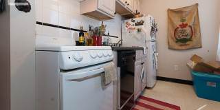Charming 1 Bedroom-No Broker Fee Gallery 7