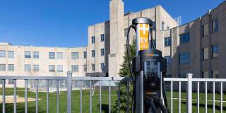 Amber Union Gallery 46