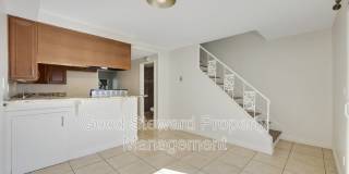 410 N Clark St. Gallery 12