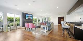 Park Kennedy Gallery 94