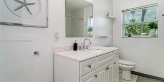 216 SW 6th St Gallery 16