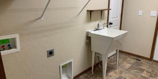 Radiant Lake Waterfront Home Gallery 16