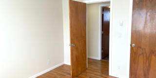 C2402 - Maple Court Apartments Gallery 26