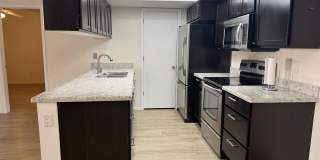 Newly renovated! 2 BED CONDO AT SOSSMAN & MAIN! Gallery 7