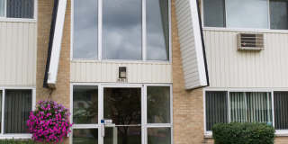 Spruce Court Apartments Gallery 1