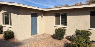 Charming 2 Bedroom, 2 Bathroom Single-Level Apartment in Cozy Phoenix Community Gallery 1