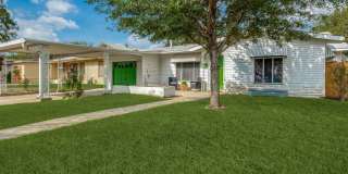 339 Edgebrook Gallery 1