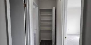 33 FIELDSTONE Court Gallery 17