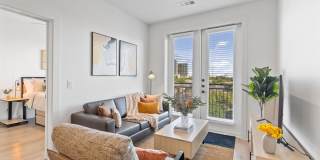 UNITi Montrose Gallery 20