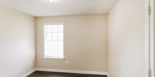 1626 Edgewood Place Gallery 8