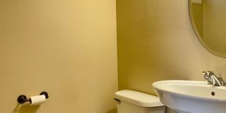 Warm & Inviting Home with Bonus Den in Prime SW Bend Location Gallery 17