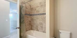 !!!NOW AVAILABLE!!! Beautiful 4-Bedroom PET FRIENDLY Home for Rent in RANDAL PARK! Gallery 61